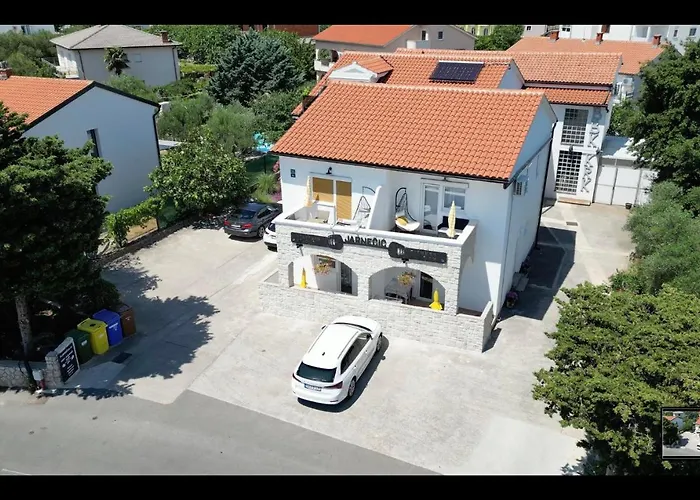 Διαμέρισμα “jarnecic” *